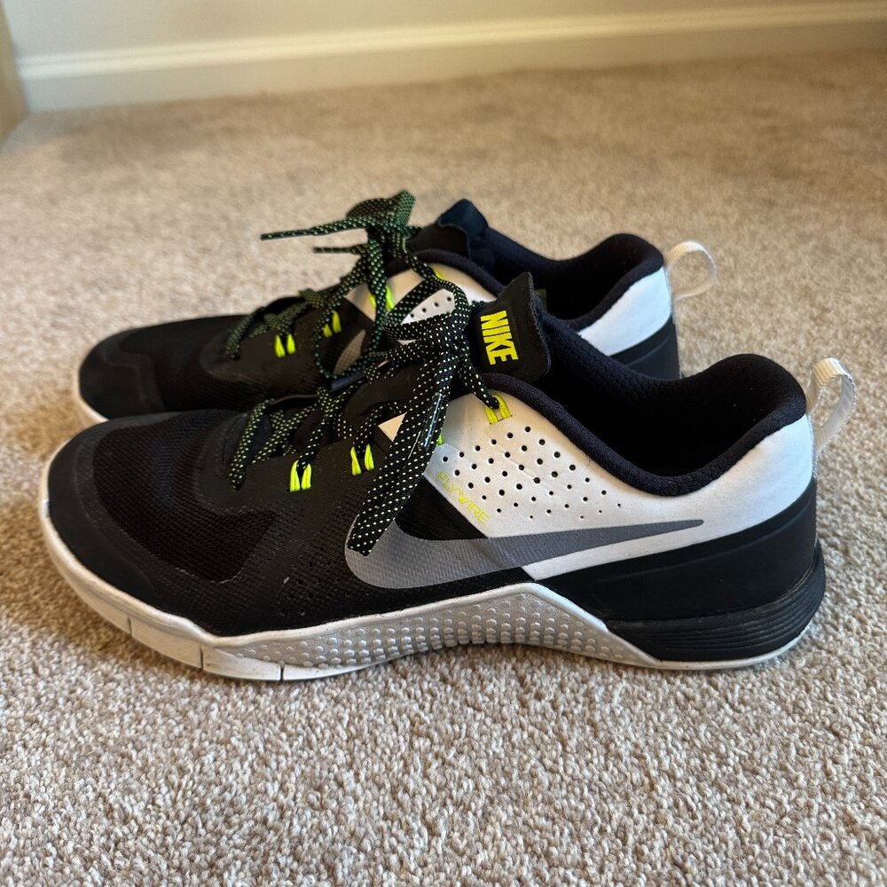 Nike Metcon 1 OG Training Shoe, Men's Size 9.5